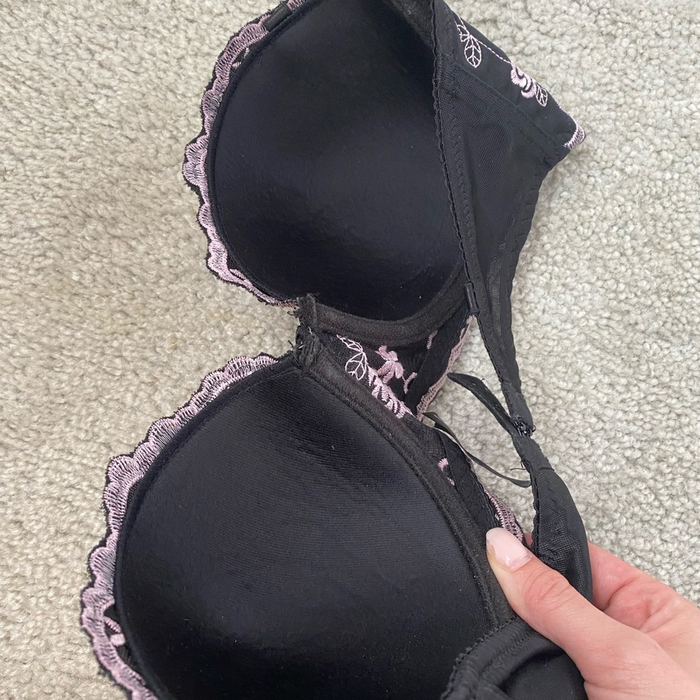 NWOT 🎉 Embroidered Floral Strapless Bra - Picture 6 of 7